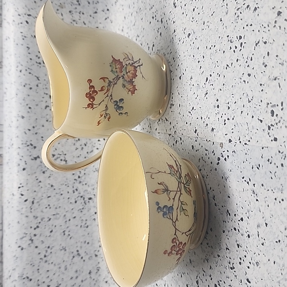 Royal Winton Grimwades Sugar And Creamer Old English Market Made in England